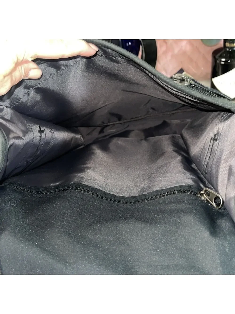 NIKE MESSENGER BAG BLACK COMPUTER BAG OVERNIGHT CROSSBODY SHOULDER ATTACHÉ BAG